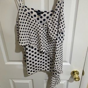 Polka dot top with string